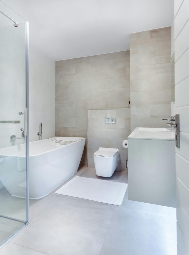 Bathroom Deep Cleaning